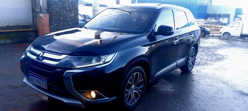 OUTLANDER GLS 2016
