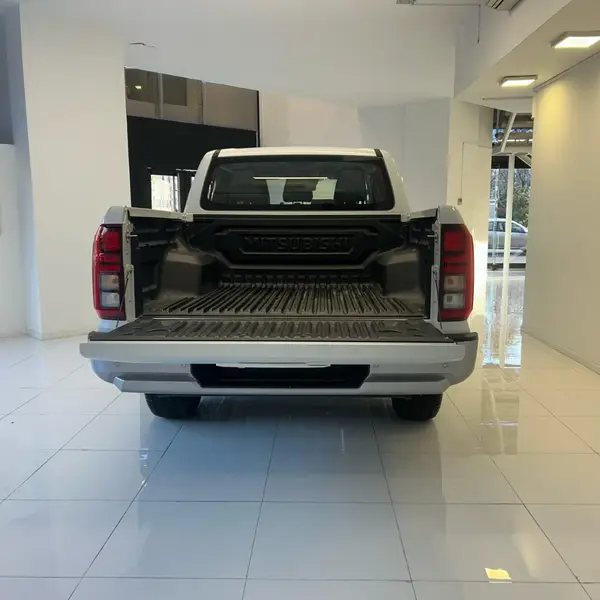L200 2.4L GLS 6AT 4WD Full 2026