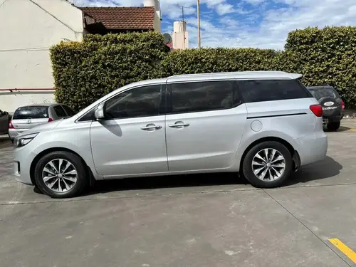 Kia Carnival 2.2 Crdi Ex Premium Avn 2017