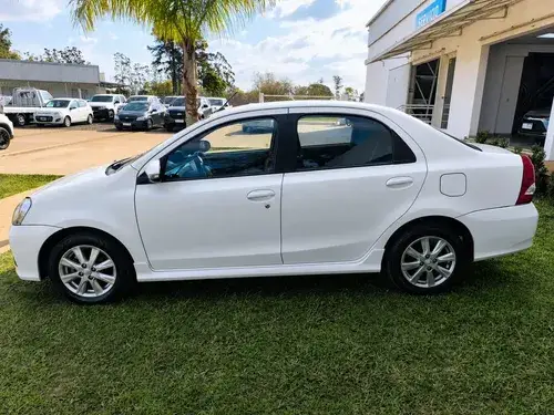 Toyota Etios 1.5 Sedan Xls 2017