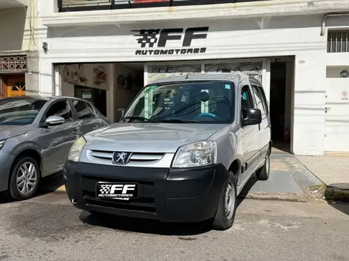 Peugeot Partner 1.4 Furgon Confort 5as 2015