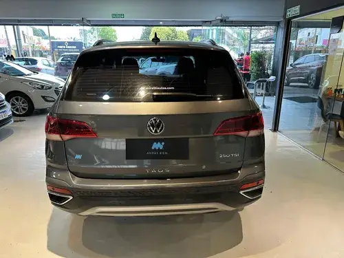 Volkswagen Taos Confortline 250 TSI AT 2022