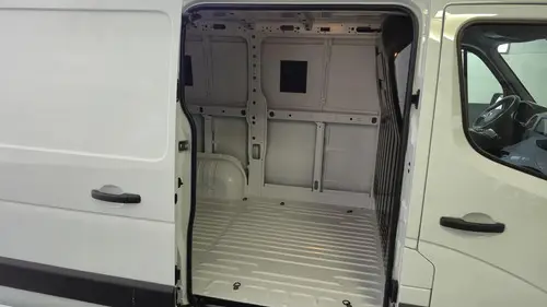 Renault Master 2.3 L1H1 (8M3) 2026