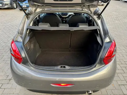 Peugeot 208 1.6 FELINE L16 2017