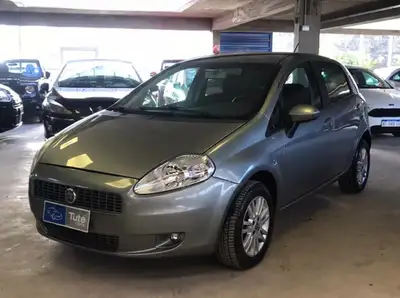 Fiat Punto 1.4 Attractive 2012