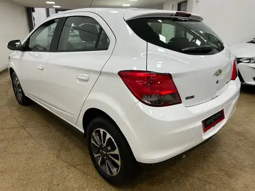 Chevrolet Onix 1.4 Ltz At 98cv 2016
