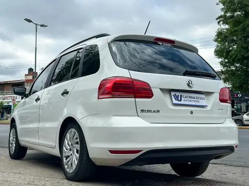 Volkswagen Suran 1.6 Comfortline 101cv 2016