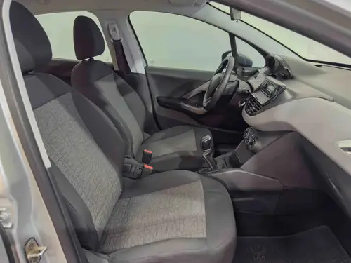 Peugeot 208 1.6 Active 2020