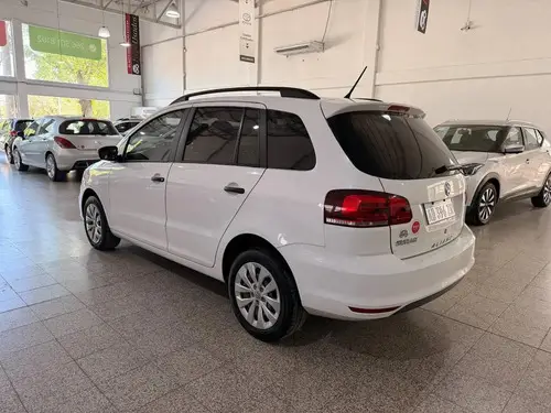 Volkswagen Suran 1.6 Comfortline L15 2018