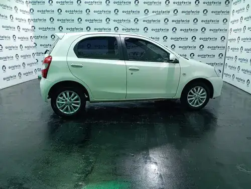 Toyota Etios 1.5 XLS 5P L13 2014