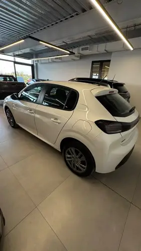 Peugeot 208 1.6 Allure At 2026
