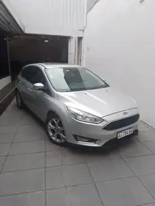 Ford Focus III 2.0 Sedan Se Plus At6 2016