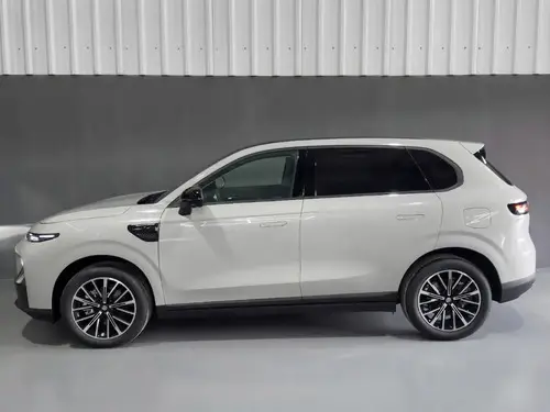 B10 REEV Ultra Híbrido 2026