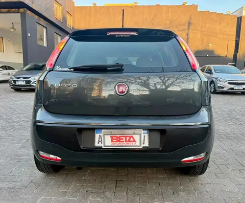 Fiat Punto 1.4 ATTRACTIVE UCONNECT L15 2016