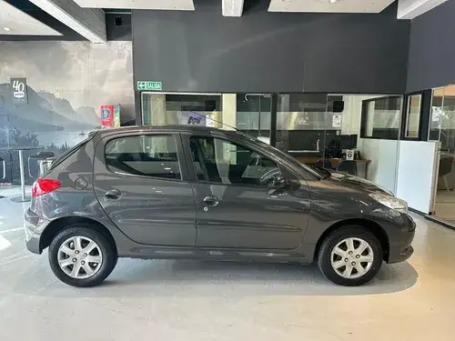 Peugeot 207 Compact Allure 1.4 MT 2015