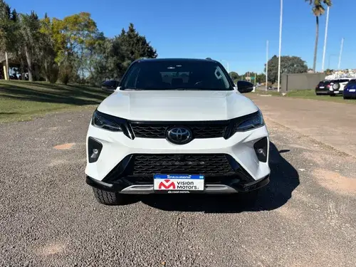 Toyota SW4 HILUX SW4 4X4 SRX 2.8 TDI 6 AT 7A 2023