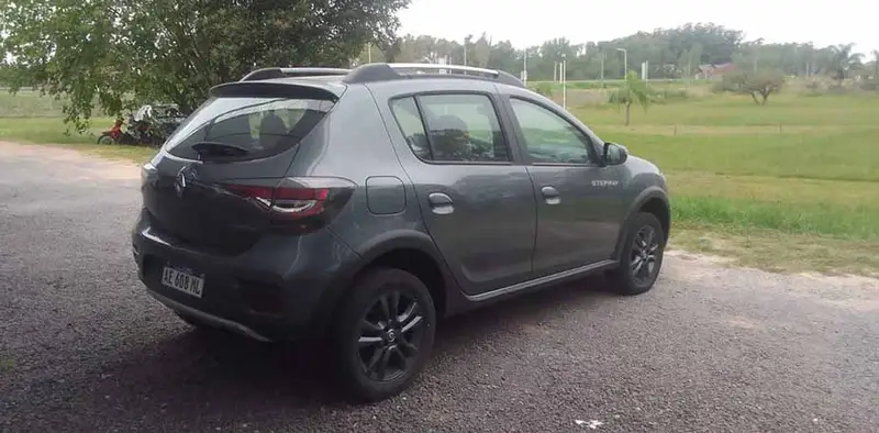 Renault SANDERO STEPWAY PH2 1.6 INTENS 2021