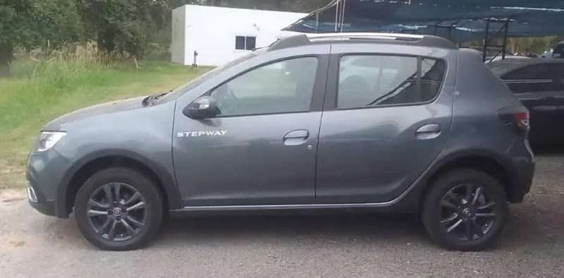 Renault SANDERO STEPWAY PH2 1.6 INTENS 2021