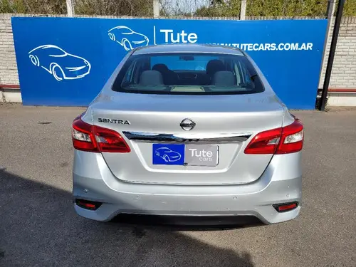 Nissan Sentra 1.8 Sense Pure Drive 2017