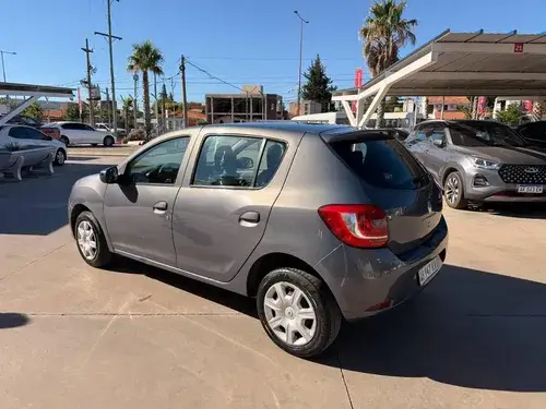 Renault Sandero Ii 1.6 8v Authentique 2017