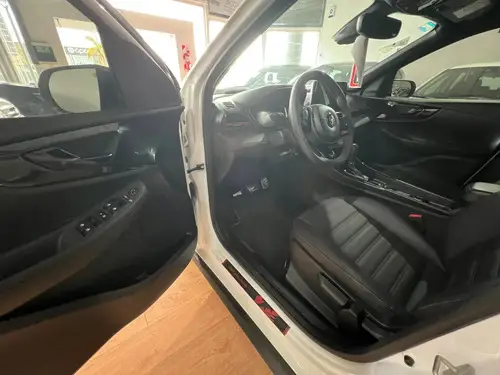Fiat FASTBACK 1.3 Abarth T270 At6 2025