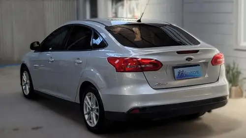 Ford Focus III 1.6 Sedan S 2017