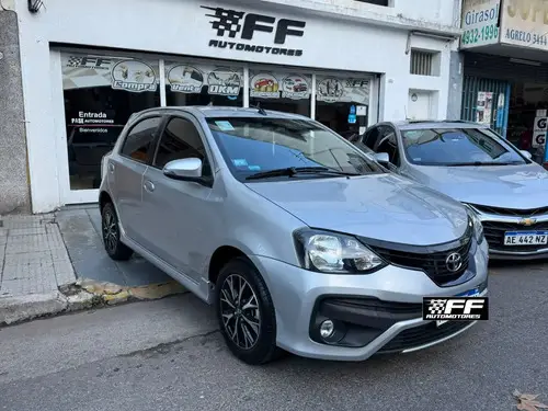 Toyota Etios 1.5 Xls Pack At 2023
