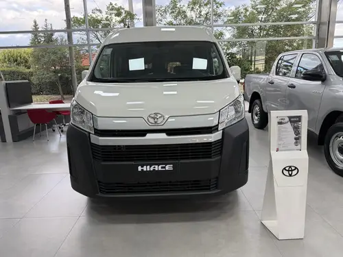Toyota Hiace 2.8 Tdi Furgón 6At L2H2 3A 5P Nac. 2026