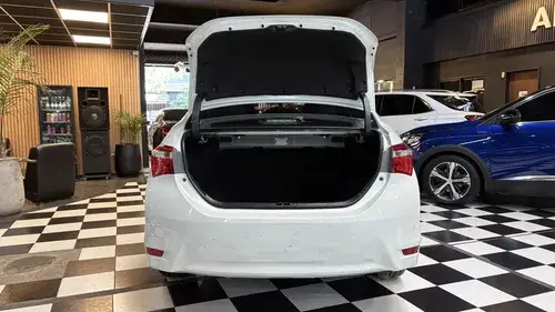 Toyota Corolla 1.8 Xli Mt 140cv 2016