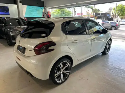 Peugeot 208 GT 1.6 THP MT 2019