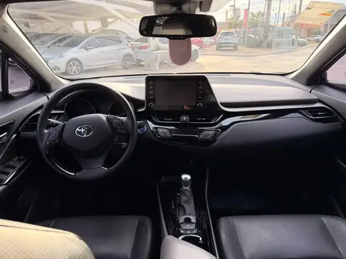 Toyota CH-R 1.8 Hybrid 2022