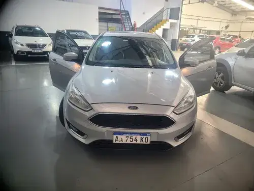 Ford Focus III 2.0 Se Plus At6 2016