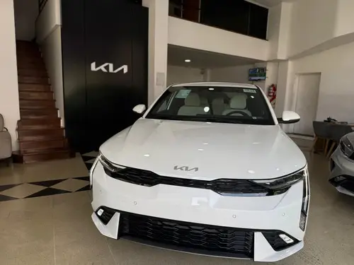 Kia K3 Sedan 1.6 Gt Line At 2026