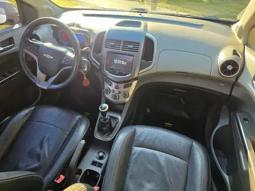 Chevrolet Sonic 1.6 Ltz 5 p 2013