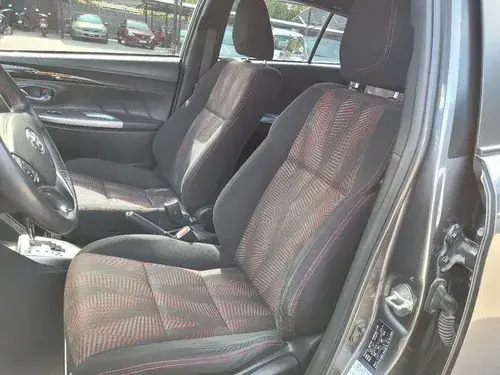 Toyota Yaris 1.5 107cv Cvt 2017