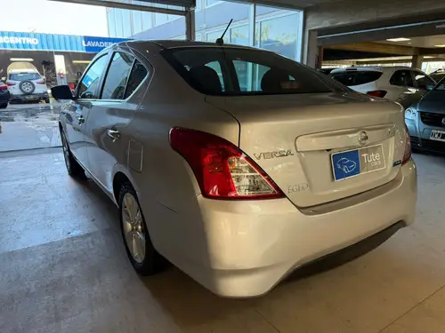 Nissan Versa 1.6 Advance Mt 2016