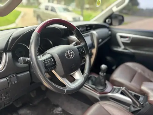 Toyota SW4 2.8 Srx 177cv 4x4 7as At 2017