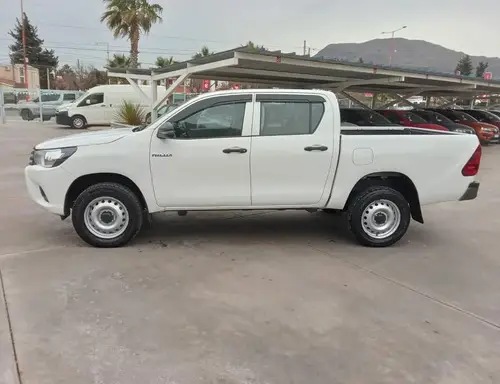 Toyota Hilux 2.4 Dc 4x4 Tdi Dx 2021