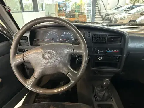 Toyota Hilux 3.0 CD 4x2 2004