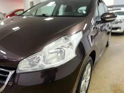 Peugeot 208 1.5 Allure 2015
