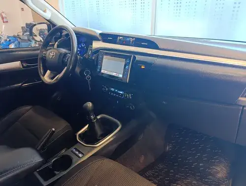 Toyota Hilux Pick-Up 2.8 Cd Srv 177cv 4x2 2017