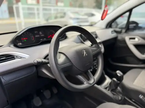 Peugeot 208 1.6 Active 2020