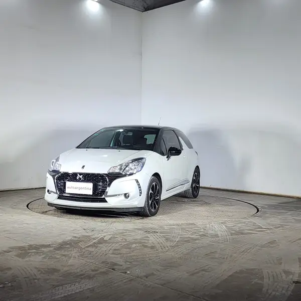Citroën DS AUTOMOBILES DS 3 VTI 120 BE CHIC 2018