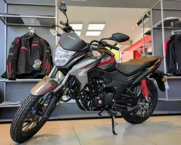 Honda CB 125F Naked 2025