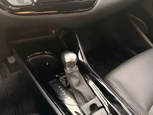 Toyota CH-R 1.8 Hybrid 2022