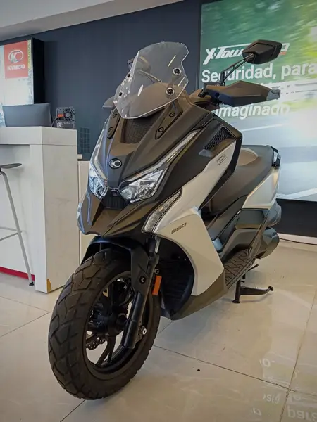 DTX 350 TCS Scooters 2026