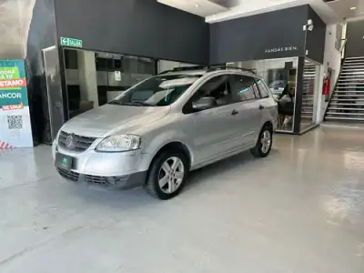 Volkswagen Suran 1,6 TRENDLINE 2010