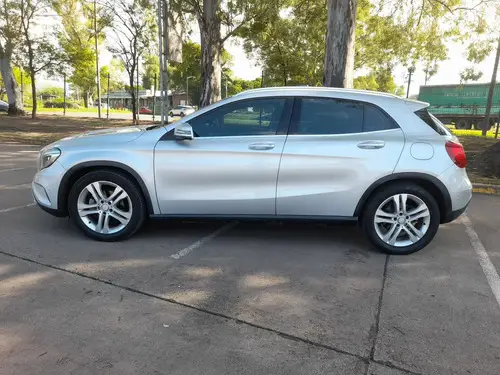 Mercedes-Benz Clase GLA 1.6 Gla200 Urban 156cv 2017