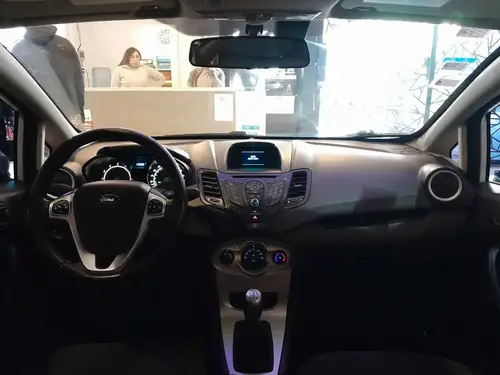 Ford Fiesta 1.6 SE PLUS 2015