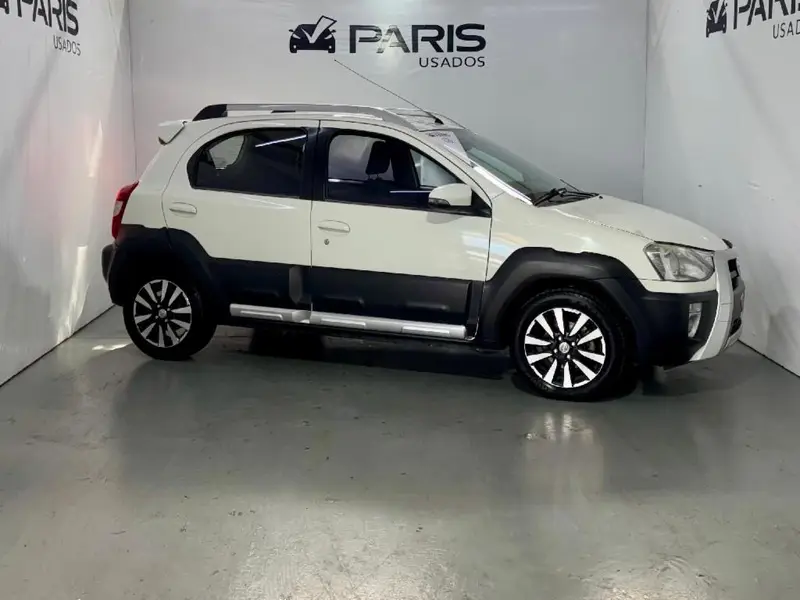 Toyota Etios 1.5 5 PTAS CROSS 2014